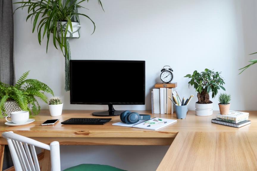 Tidy desk 